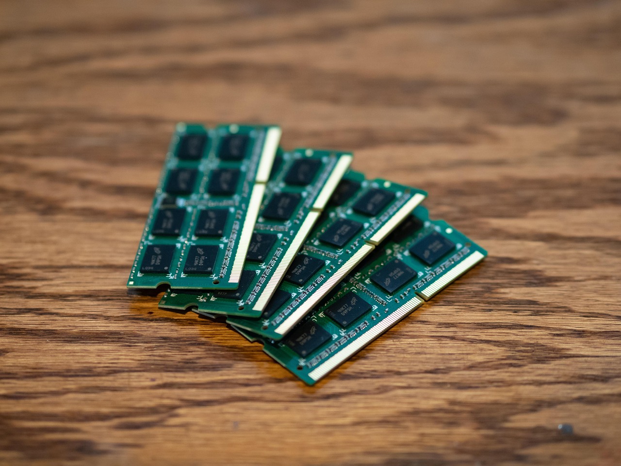 コンピューターのメモリ(記憶装置)をイメージした写真